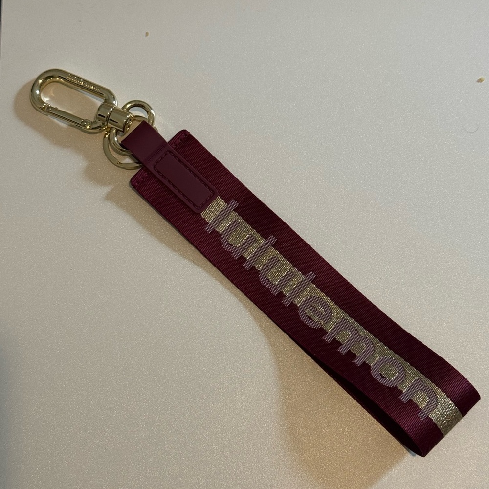 Lululemon Never Lost Keychain Deep Luxe/Gold/Bone